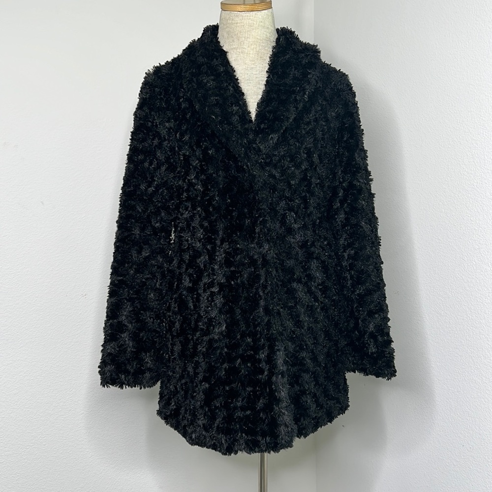 🔹 Sylvia & Mado Faux Fur Coat